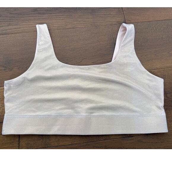 Fabletics Harlyn Rose Gold Shimmer Metallic Seamless Sports Bra Size 2X - Picture 1 of 5